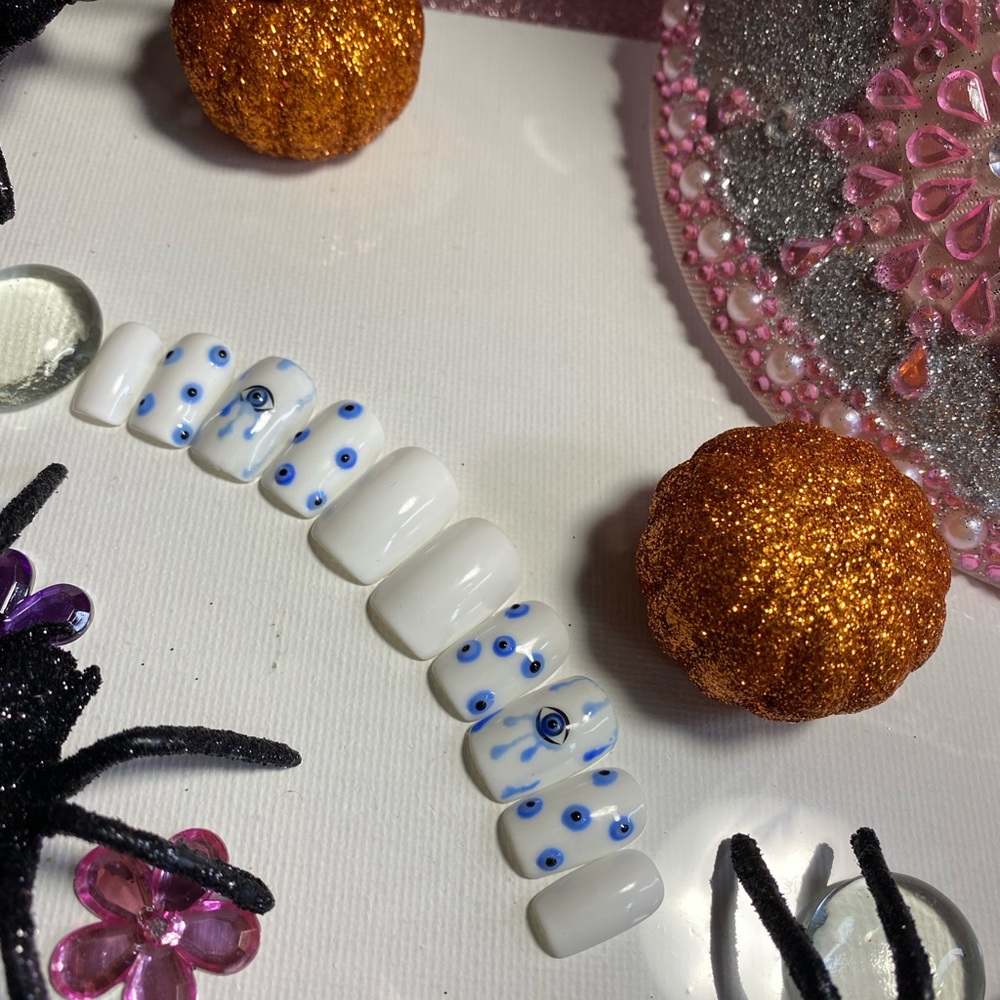 Evil Eye Press On Nails